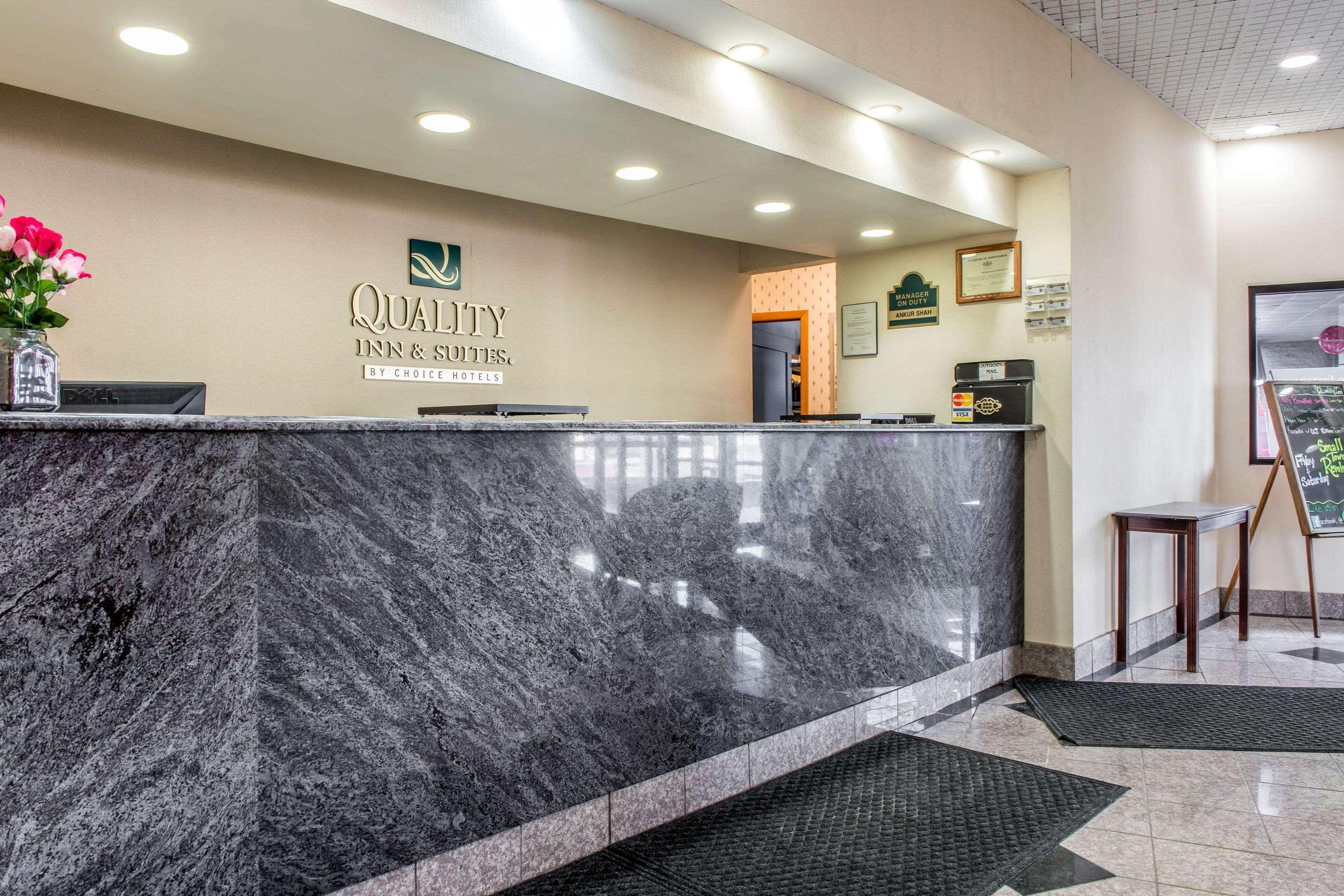 Quality Inn & Suites Fairview  Kültér fotó