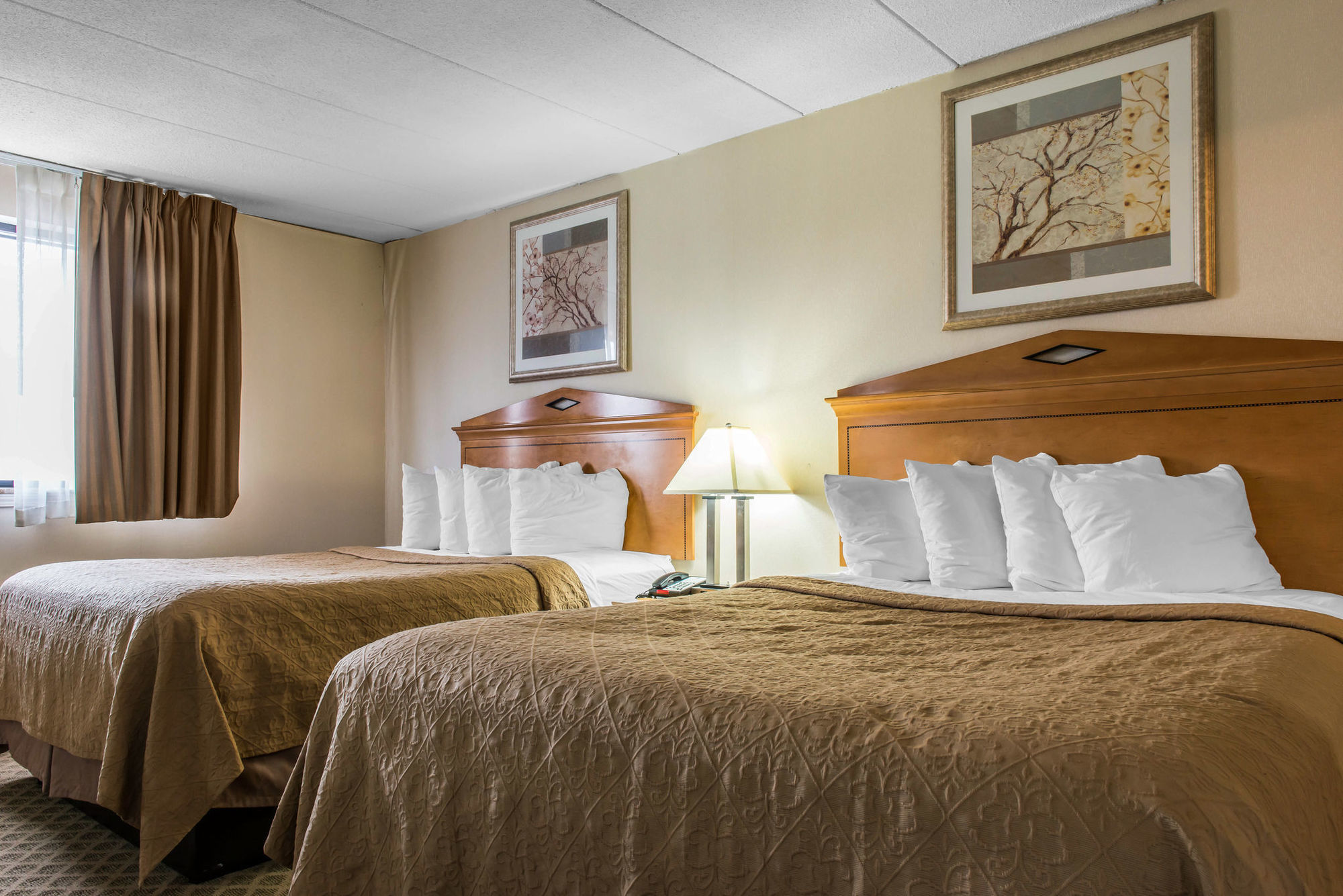 Quality Inn & Suites Fairview  Szoba fotó